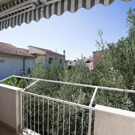 In With Sea View, Balcony, Air Conditioning, Wifi 5146-6 * Duće