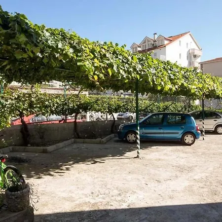 Apartment In With Sea View, Balcony, Air Conditioning, Wifi 5146-6 *