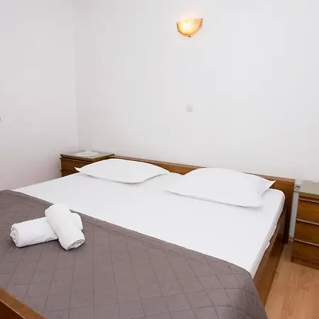 In With Sea View, Balcony, Air Conditioning, Wifi 5146-6 * Duće
